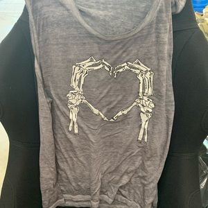Skull hand tank